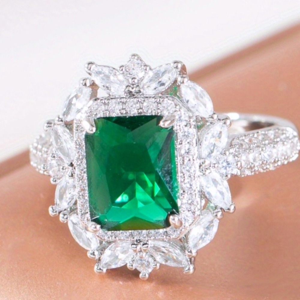 Women's Engagement Ring, Luxury Fashion Square Flower Design